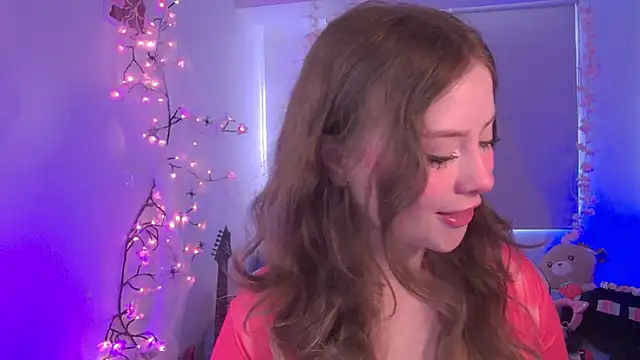 Lil bela online show from December 14, 2025, 12:33 pm