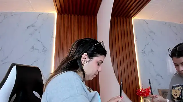 shasha bloom online show from September 15, 2025, 7:36 pm