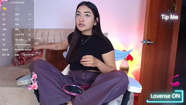 sweet artemiis online show from March 26, 2026, 8:18 pm