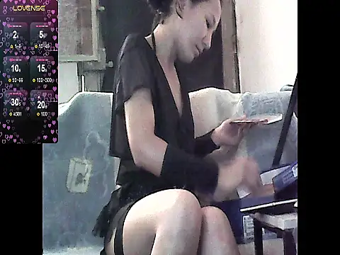 Natzu Choi online show from October 22, 2025, 4:50 pm