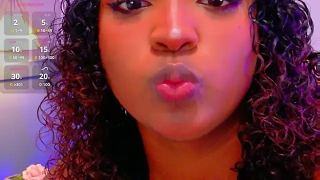 Cristal-Jonnes online show from October 11, 2025, 3:07 am