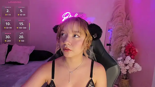 JuliethMoss online show from February 19, 2026, 9:34 pm