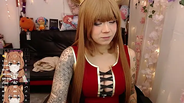 jadedelux  online show from April 19, 2026, 5:47 pm