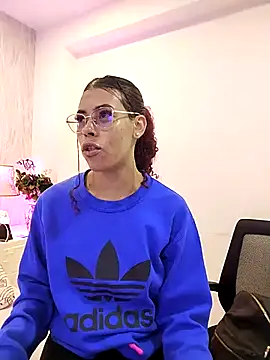 Pamelamiler   online show from October 7, 2025, 12:06 pm