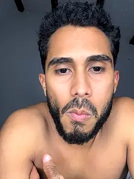 Snapshot of TU-MORENOO chatting on November 30, 2025, 6:47 am TU-MORENOO online show from November 30, 2025, 6:47 am