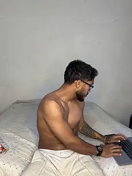 Snapshot of TU-MORENOO chatting on November 25, 2025, 11:27 pm TU-MORENOO online show from November 25, 2025, 11:27 pm