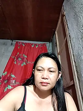 Everleigh mom online show from September 14, 2025, 7:25 pm
