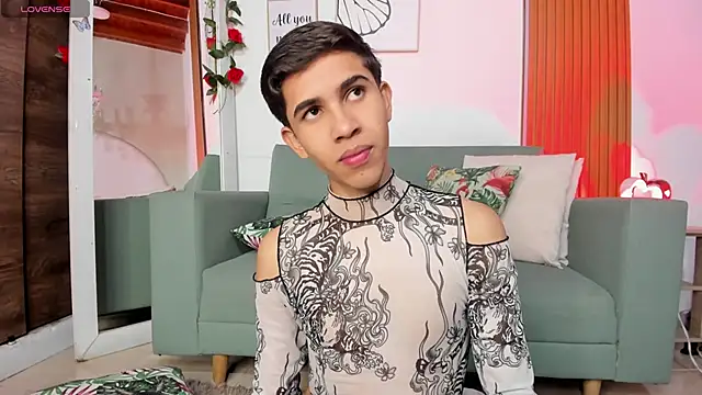 JoshuaSanzz online show from October 16, 2025, 2:42 am