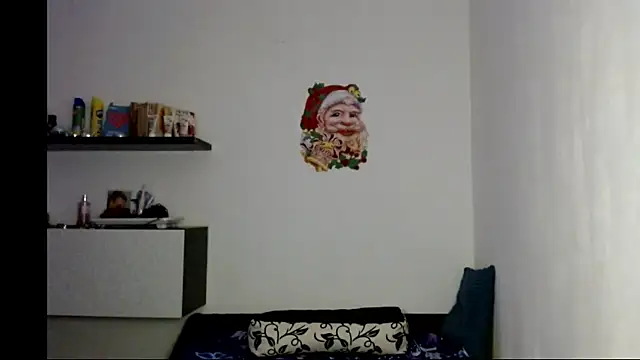 andreea2011 online show from November 29, 2025, 4:07 pm