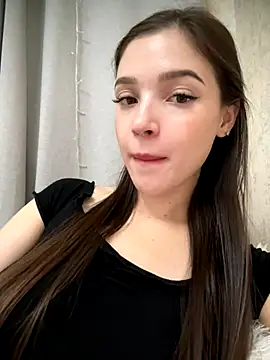 NoraGartner online show from September 21, 2025, 8:47 pm