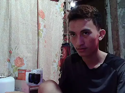 Asian twinkk online show from October 13, 2025, 4:14 am