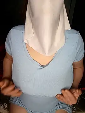 Lamia Queen  online show from January 15, 2026, 8:51 am