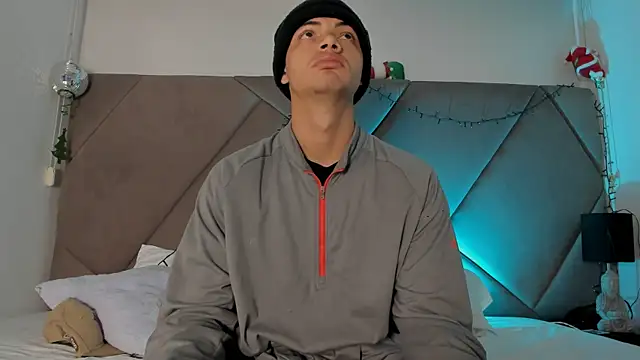 andrew colleman online show from December 1, 2025, 12:39 pm