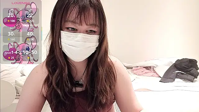 leelana217 online show from November 18, 2025, 8:01 pm