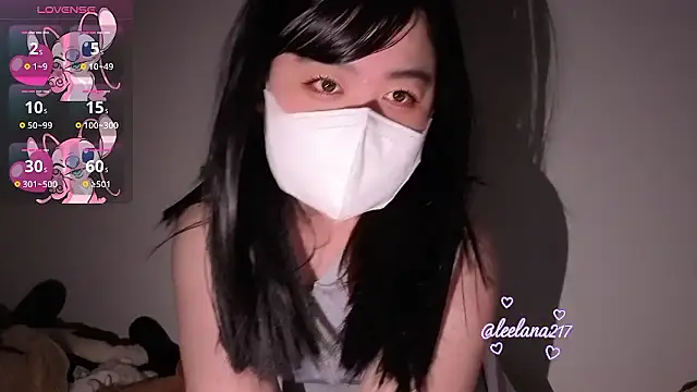 leelana217 online show from October 3, 2025, 1:34 pm