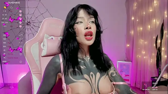 AlinaLukyanova online show from November 21, 2025, 4:33 am