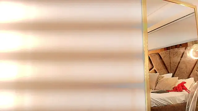 zarah andrew   online show from November 13, 2025, 12:31 pm