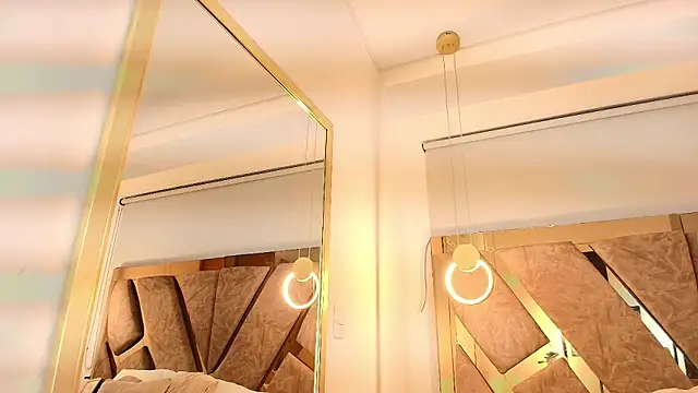 zarah andrew   online show from November 27, 2025, 11:54 am