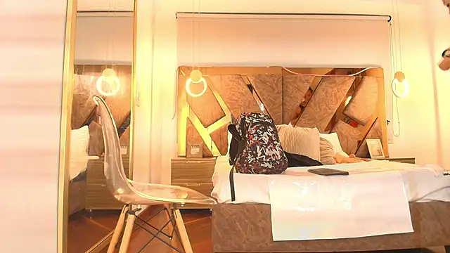 zarah andrew   online show from November 5, 2025, 11:57 am