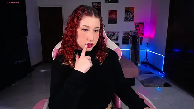hazyjane  online show from October 2, 2025, 3:48 pm