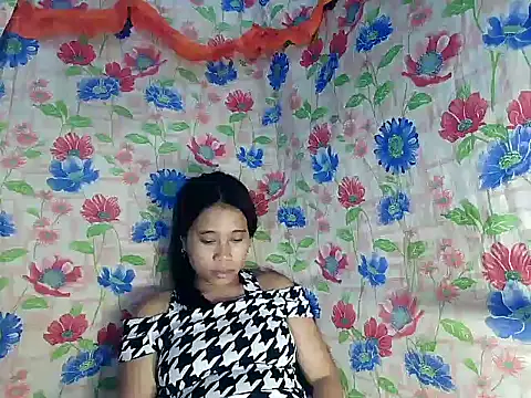 Pinay Skinny18 online show from October 3, 2025, 1:01 pm