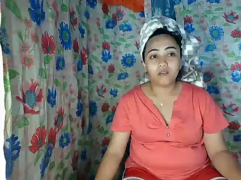 Snapshot of Pinay_Chubby20 chatting on February 5, 2026, 9:05 am Pinay Chubby20 online show from February 5, 2026, 9:05 am