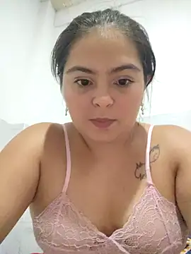 yatzuriperrita online show from February 23, 2026, 9:04 pm