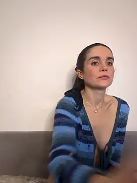 RosieCheexxxxxx online show from November 15, 2025, 5:50 pm