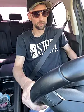 Snapshot of thejohnryancollection chatting on October 10, 2025, 8:53 pm thejohnryancollection online show from October 10, 2025, 8:53 pm