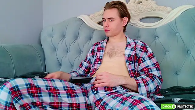 WilliamDyson online show from April 13, 2026, 3:21 am