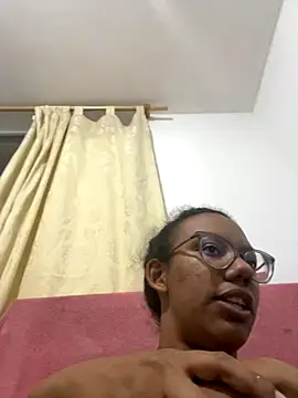 Valen1800 online show from September 21, 2025, 1:33 am