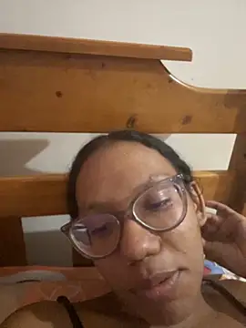 Valen1800 online show from September 13, 2025, 1:27 am