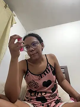 Valen1800 online show from April 10, 2026, 1:01 am