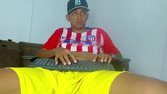 skinny23cm online show from March 26, 2026, 8:51 pm