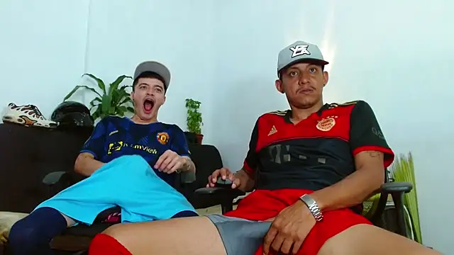 skinny23cm online show from March 30, 2026, 7:48 pm