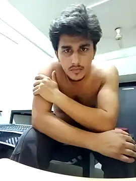 Snapshot of HarryChoudhary21 chatting on May 8, 2026, 7:06 pm HarryChoudhary21 online show from May 8, 2026, 7:06 pm