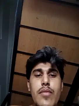 Snapshot of HarryChoudhary21 chatting on May 3, 2026, 7:28 pm HarryChoudhary21 online show from May 3, 2026, 7:28 pm