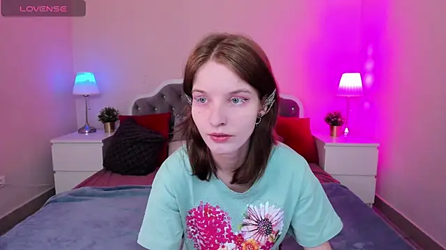 Madelaineses online show from October 7, 2025, 9:21 am