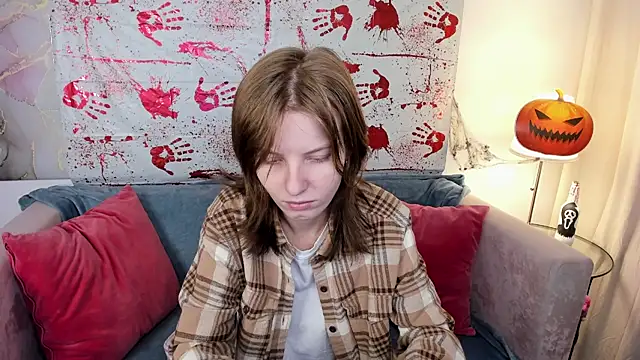 Madelaineses online show from October 29, 2025, 8:46 am