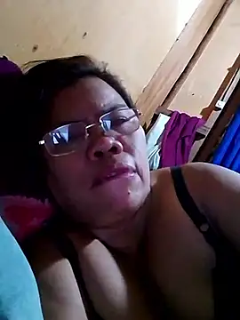 Huge mama69 online show from September 10, 2025, 7:40 am