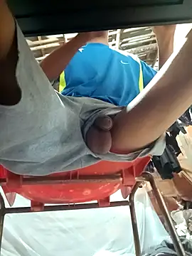 elvergonyestrella online show from November 20, 2025, 1:34 pm