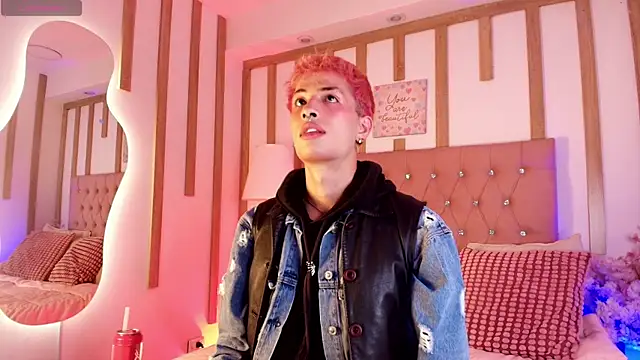 OzorioDany online show from April 14, 2026, 4:06 am