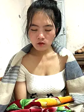 Maymay97 online show from November 10, 2025, 12:04 am