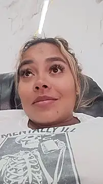 EmilyDuran  online show from July 8, 2026, 2:07 pm