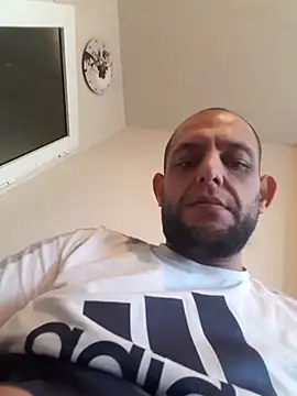 milenski74 online show from January 17, 2026, 6:50 am