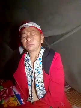 VangLe73 online show from October 20, 2025, 10:32 pm