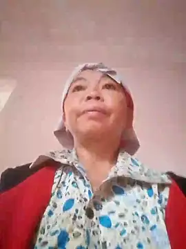 VangLe73 online show from October 7, 2025, 11:17 pm