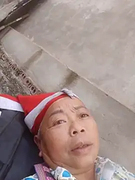 VangLe73 online show from October 19, 2025, 7:22 am