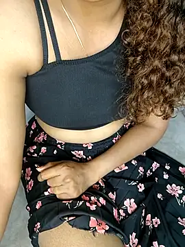 Snapshot of Tamilpallavi chatting on February 19, 2026, 5:54 pm Tamilpallavi online show from February 19, 2026, 5:54 pm