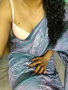 Snapshot of Tamilpallavi chatting on January 5, 2026, 5:38 pm Tamilpallavi online show from January 5, 2026, 5:38 pm